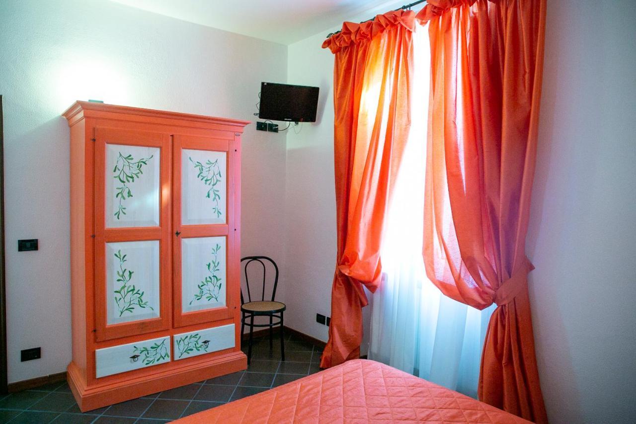 La Villetta Food & Drink Rooms For Rent - No Reception - LʼAquila Екстериор снимка