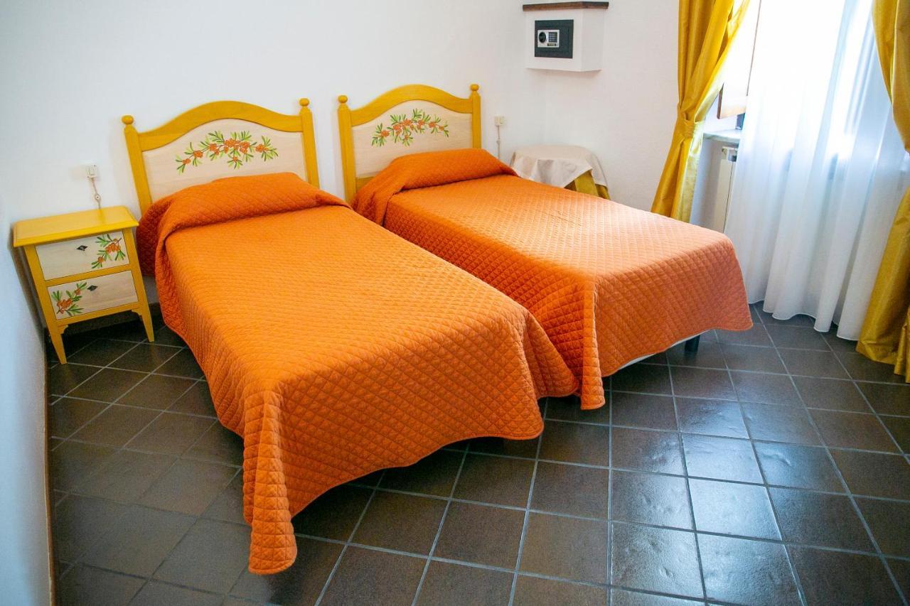 La Villetta Food & Drink Rooms For Rent - No Reception - LʼAquila Екстериор снимка