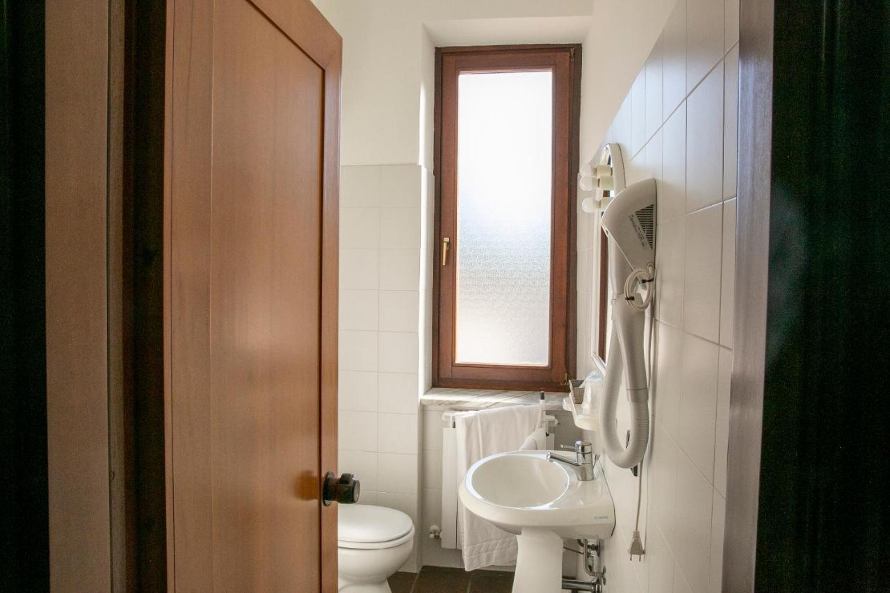 La Villetta Food & Drink Rooms For Rent - No Reception - LʼAquila Екстериор снимка